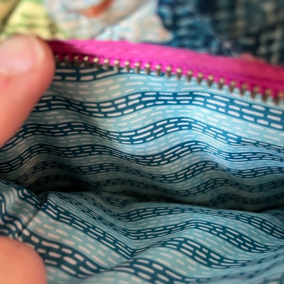 Vera Bradley crossbody - Picture 7 of 7